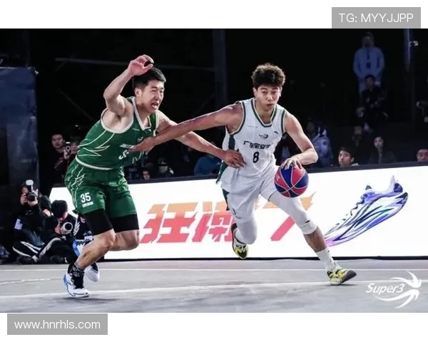 2025直播吧超三联赛最受欢迎球员周嘉豪荣膺殊荣引爆全场热议